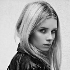 lottie moss